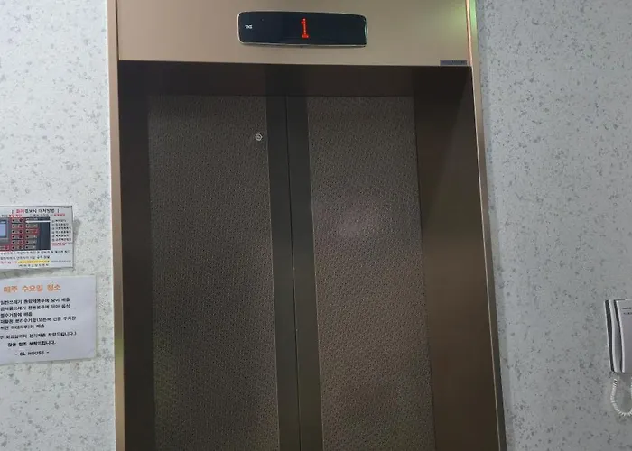 Apartment Gate 303 Seoul