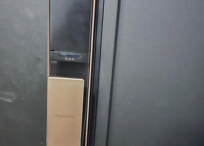 Gate 303 Apartment