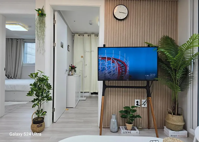 Gate 303 Apartment